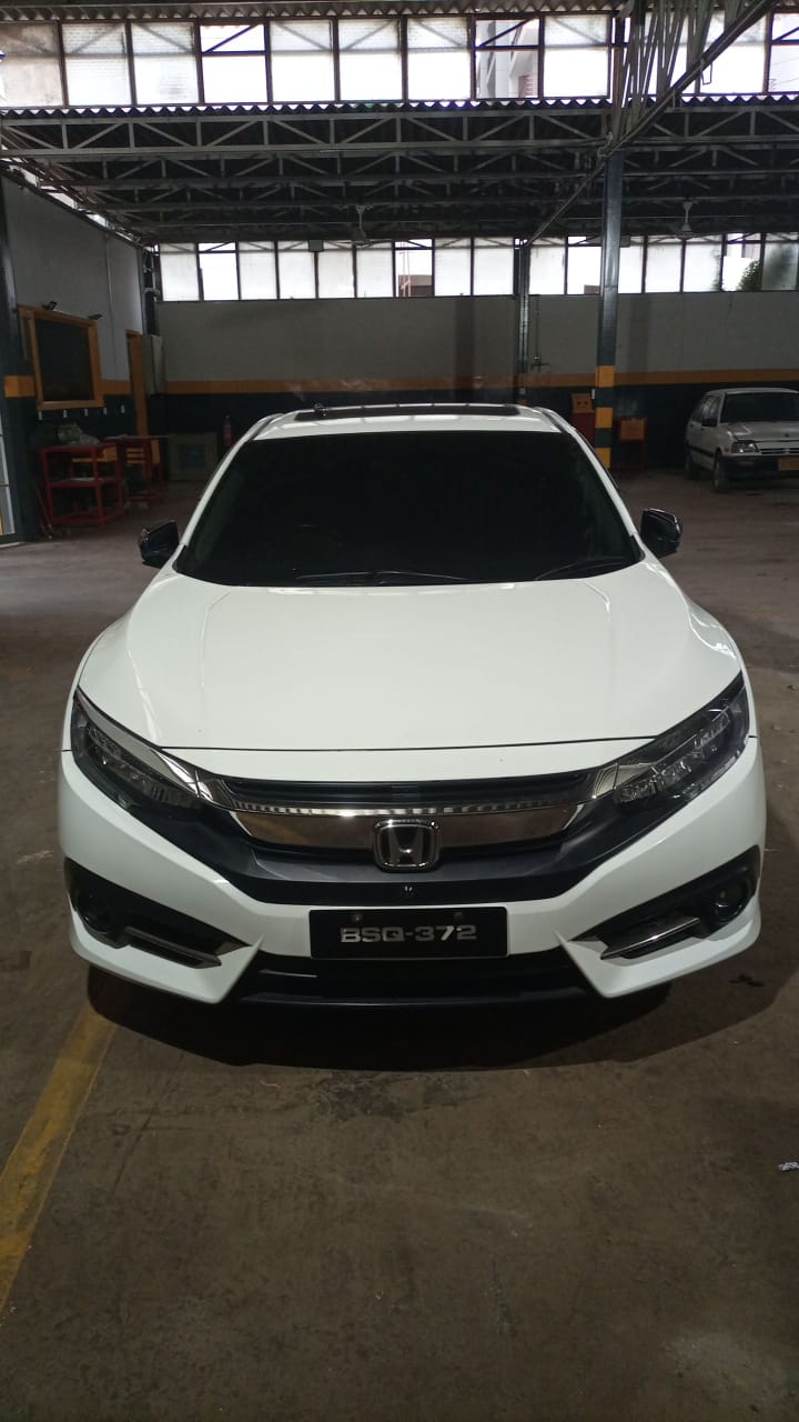 Customer vehicle