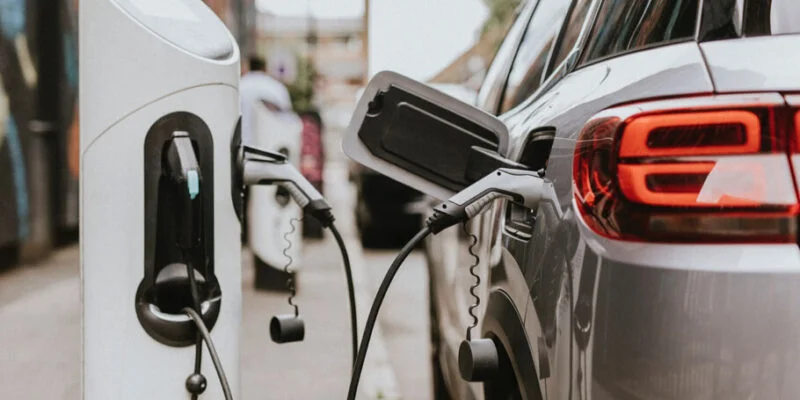 Electric vs. Hybrid vs. Gas: It's Time to Learn the Difference